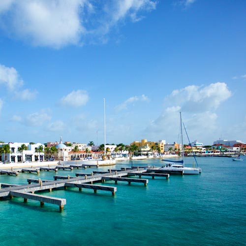 Turquoise water in Cozumel